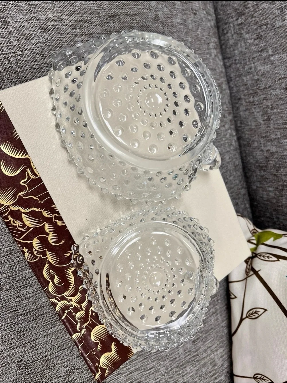 N/A vintage raindrop